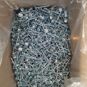nails packed with bulk packaging